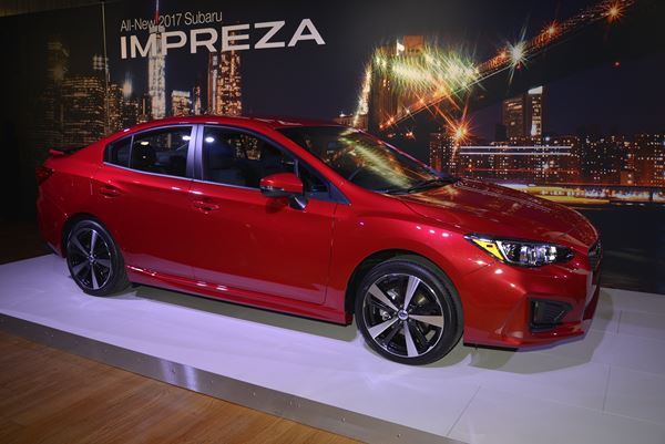 L'édition 2016 du salon de l’automobile de New York ouvre ses portes au public