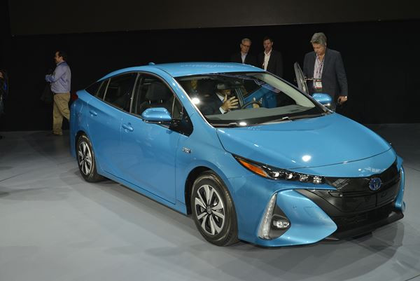 L'édition 2016 du salon de l’automobile de New York ouvre ses portes au public