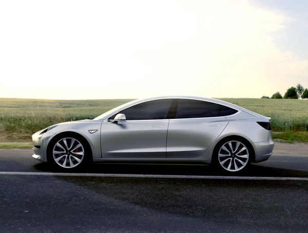 La berline électrique Tesla Model 3 revendique environ 350 kilomètres d'autonomie