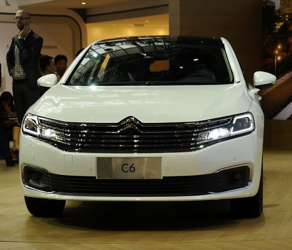 La Citroën C6 s'installe en Chine