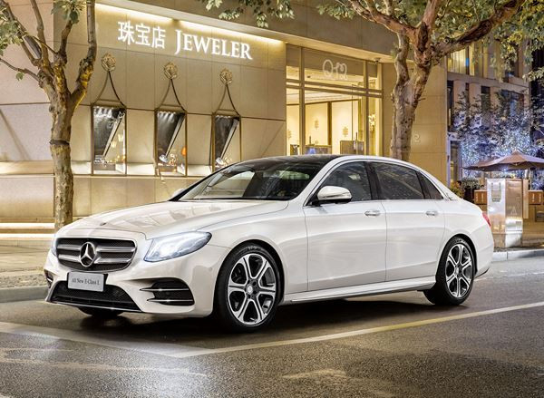 La Mercedes Classe E à empattement long s’allonge de 140 millimètres