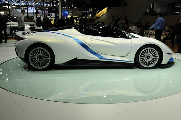 Dans les allées du salon de l'automobile de Pékin 2016