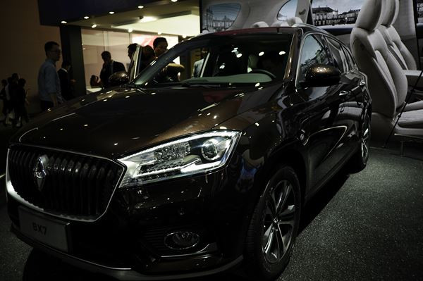 Dans les allées du salon de l'automobile de Pékin 2016