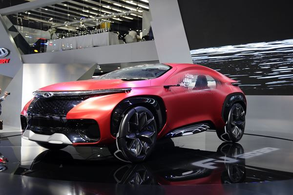 Dans les allées du salon de l'automobile de Pékin 2016