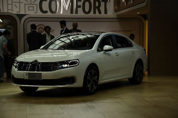 Dans les allées du salon de l'automobile de Pékin 2016