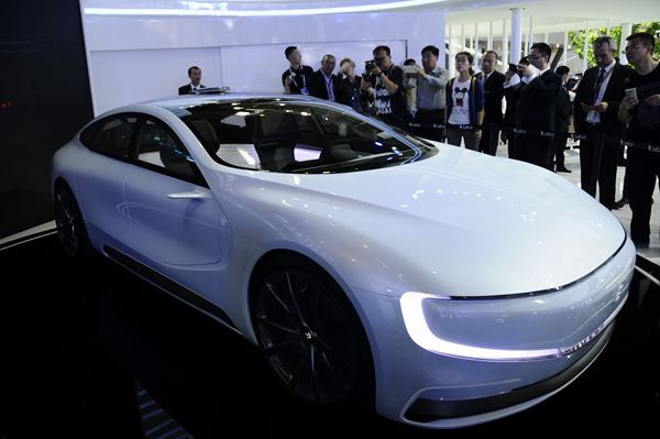 Dans les allées du salon de l'automobile de Pékin 2016