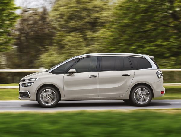 Le Citroën Grand C4 Picasso s'offre une nouvelle face avant