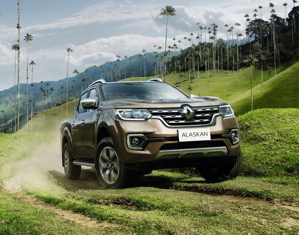 Le pick-up d’une tonne Renault Alaskan intègre une face avant imposante