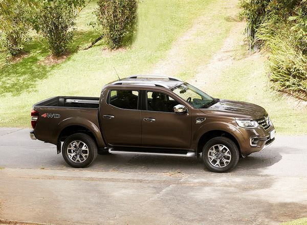 Le pick-up d’une tonne Renault Alaskan intègre une face avant imposante