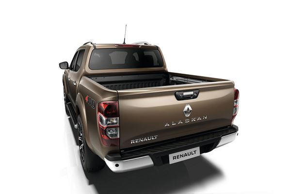 Le pick-up d’une tonne Renault Alaskan intègre une face avant imposante