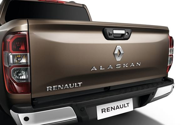 Le pick-up d’une tonne Renault Alaskan intègre une face avant imposante