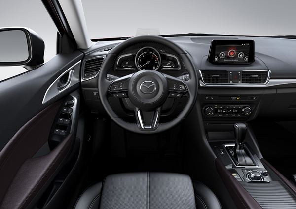 La Mazda 3 2017 restylée reçoit de nouveaux équipements