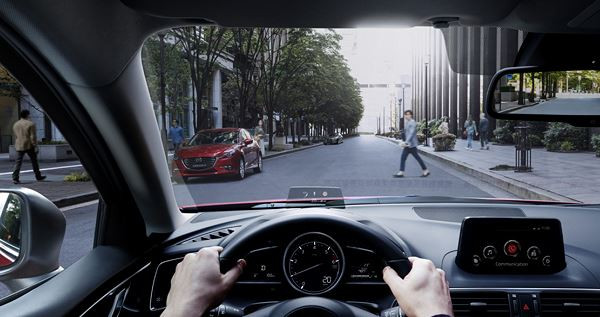 La Mazda 3 2017 restylée reçoit de nouveaux équipements