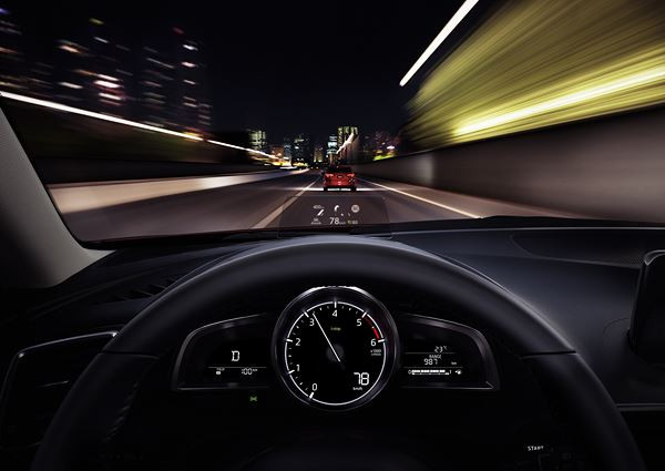La Mazda 3 2017 restylée reçoit de nouveaux équipements
