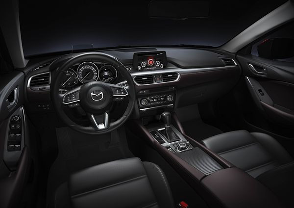 La Mazda 6 2017 restylée embarque de nouveaux équipements
