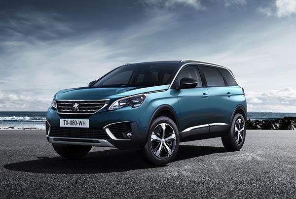 Le Peugeot 5008 se transforme en grand SUV sept places du segment C