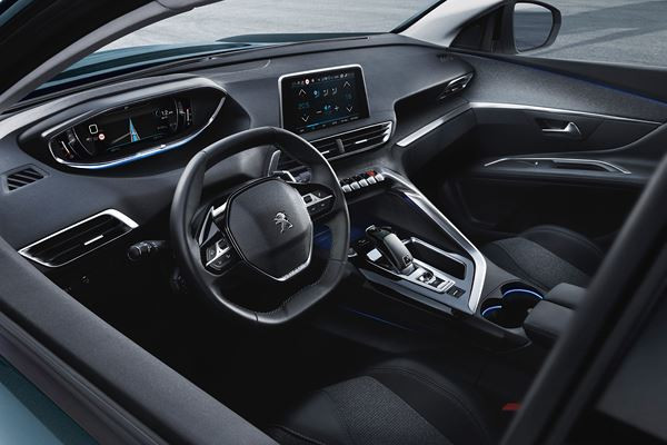Le Peugeot 5008 se transforme en grand SUV sept places du segment C