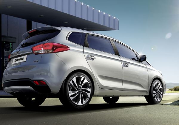 Le monospace Kia Carens s'offre un restylage extérieur et intérieur
