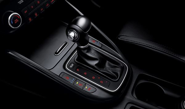 Le monospace Kia Carens s'offre un restylage extérieur et intérieur