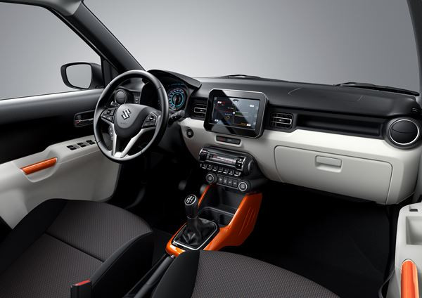 Le petit crossover Suzuki Ignis mélange les courbes et les lignes droites
