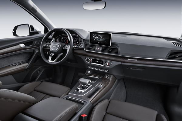 L'Audi Q5 combine la sportivité d’une berline à la polyvalence d’un SUV