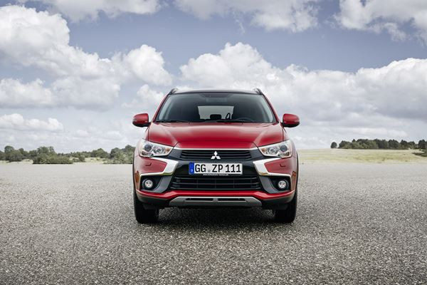 Le SUV compact Mitsubishi ASX s'offre une nouvelle face avant « Dynamic Shield »