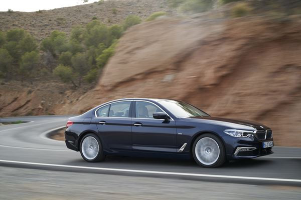 La nouvelle BMW Série 5 fait le plein de systèmes d’aide à la conduite