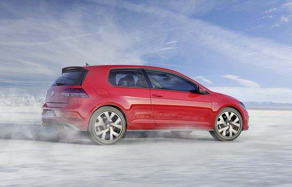 La Volkswagen Golf GTI restylée développe 230 ch