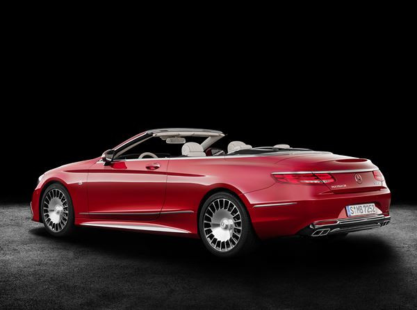 La Mercedes-Maybach S 650 Cabriolet incarne le luxe moderne open air