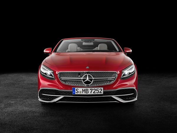 La Mercedes-Maybach S 650 Cabriolet incarne le luxe moderne open air