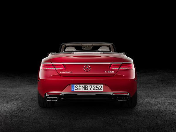 La Mercedes-Maybach S 650 Cabriolet incarne le luxe moderne open air