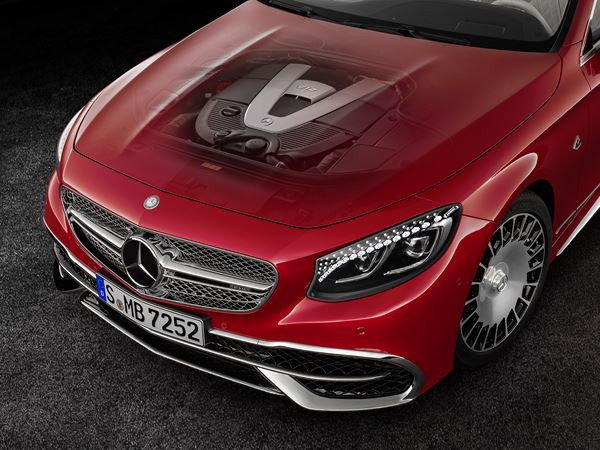 La Mercedes-Maybach S 650 Cabriolet incarne le luxe moderne open air