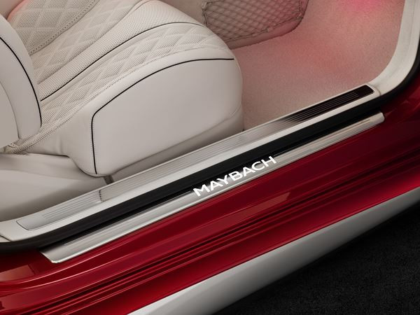 La Mercedes-Maybach S 650 Cabriolet incarne le luxe moderne open air