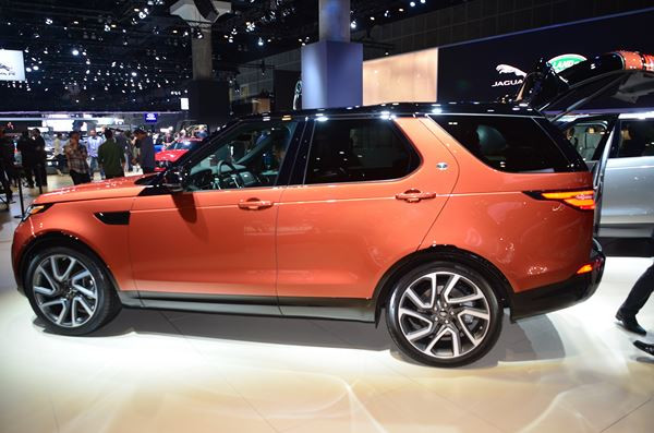 Dans les allées du salon automobile international 2016 de Los Angeles