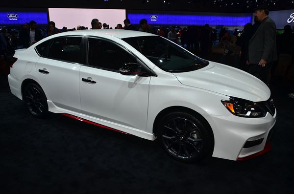 Dans les allées du salon automobile international 2016 de Los Angeles