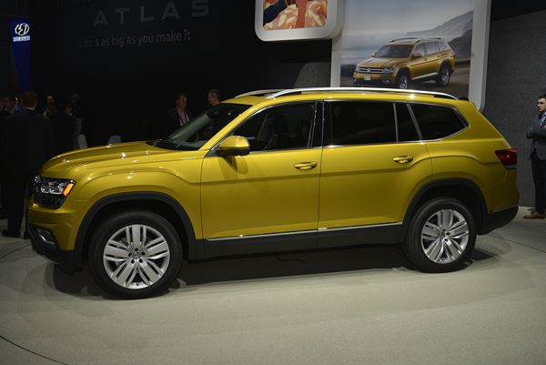 Dans les allées du salon automobile international 2016 de Los Angeles