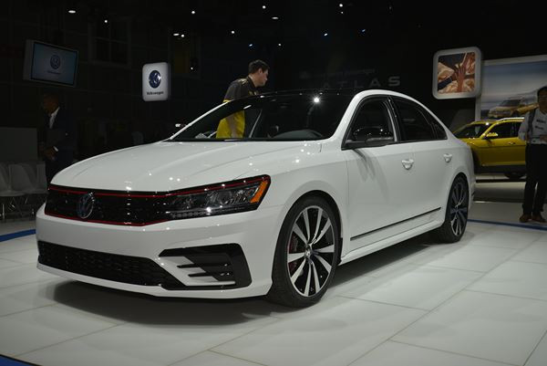 Dans les allées du salon automobile international 2016 de Los Angeles