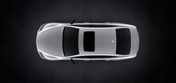 La limousine Lexus LS adopte une silhouette effilée et collée à la route