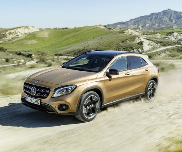 Le Mercedes-Benz GLA s'offre quelques retouches visuelles ciblées