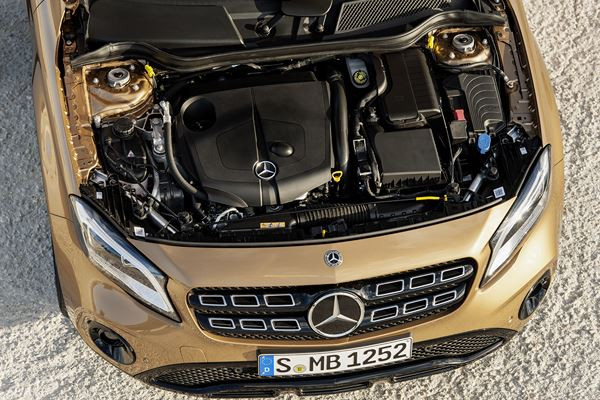 Le Mercedes-Benz GLA s'offre quelques retouches visuelles ciblées