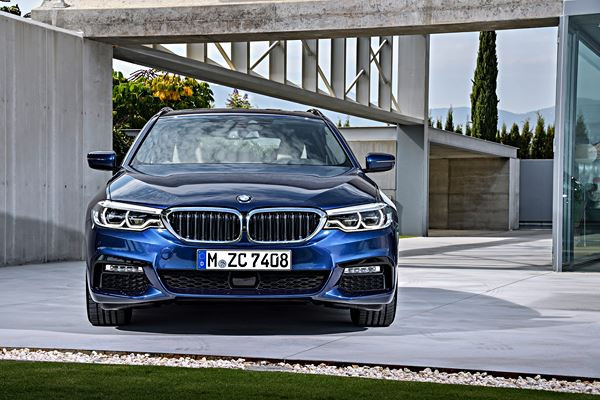 La BMW Série 5 Touring fait le plein de systèmes d’aide à la conduite