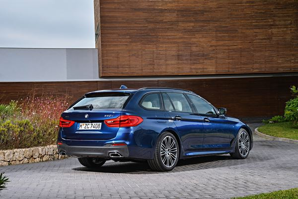 La BMW Série 5 Touring fait le plein de systèmes d’aide à la conduite