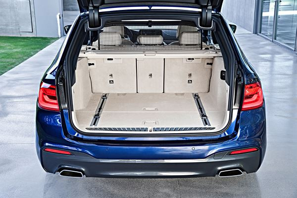 La BMW Série 5 Touring fait le plein de systèmes d’aide à la conduite