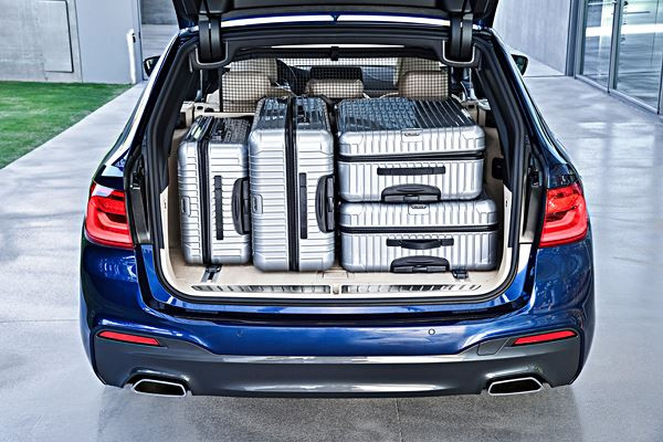 La BMW Série 5 Touring fait le plein de systèmes d’aide à la conduite