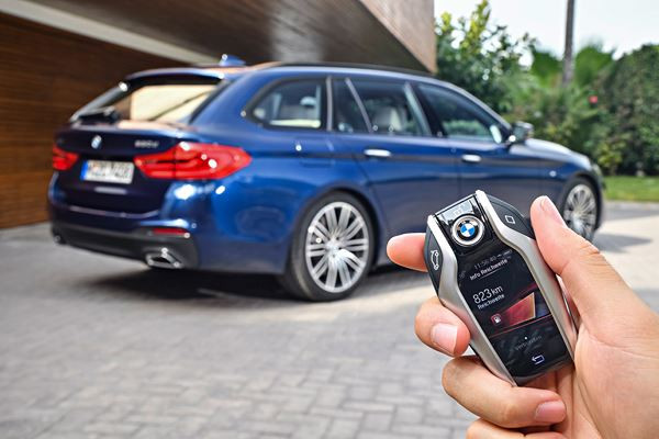 La BMW Série 5 Touring fait le plein de systèmes d’aide à la conduite