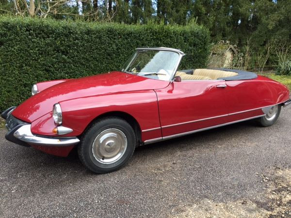 L'édition 2017 du salon Rétromobile ouvre ses portes