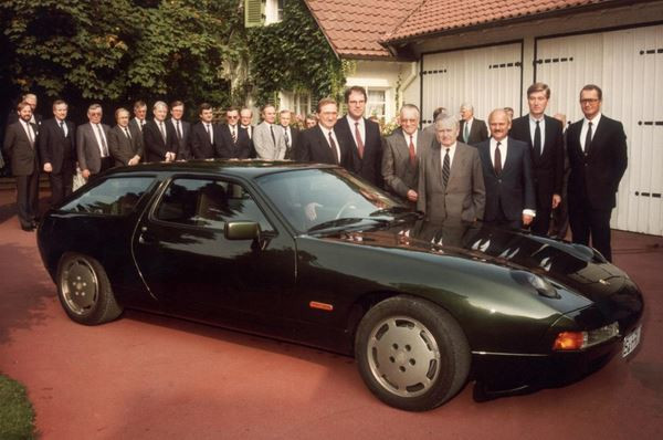 L'édition 2017 du salon Rétromobile ouvre ses portes