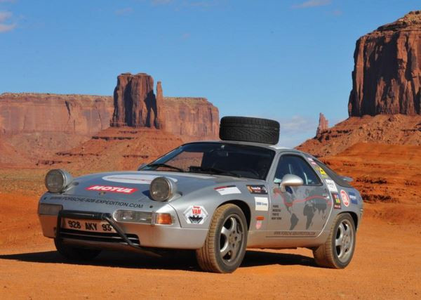 L'édition 2017 du salon Rétromobile ouvre ses portes