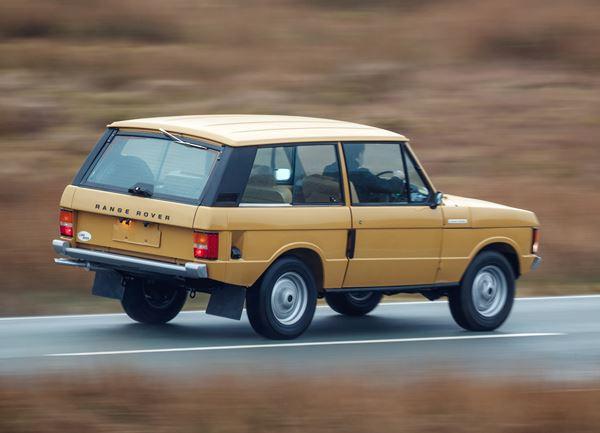 L'édition 2017 du salon Rétromobile ouvre ses portes