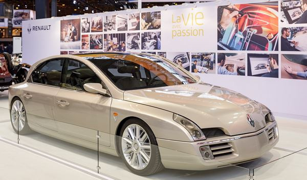 L'édition 2017 du salon Rétromobile ouvre ses portes